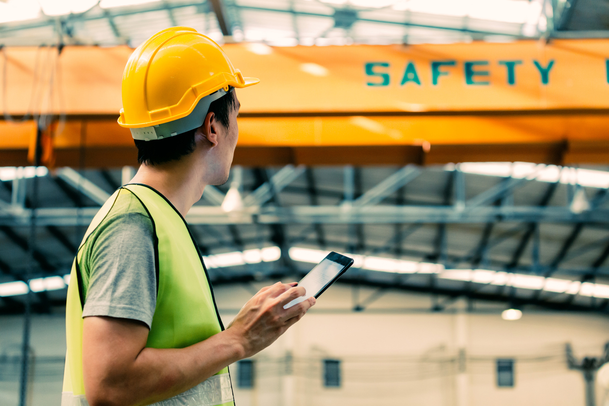 5 Essential Things to Know When Using Overhead Safety Cranes