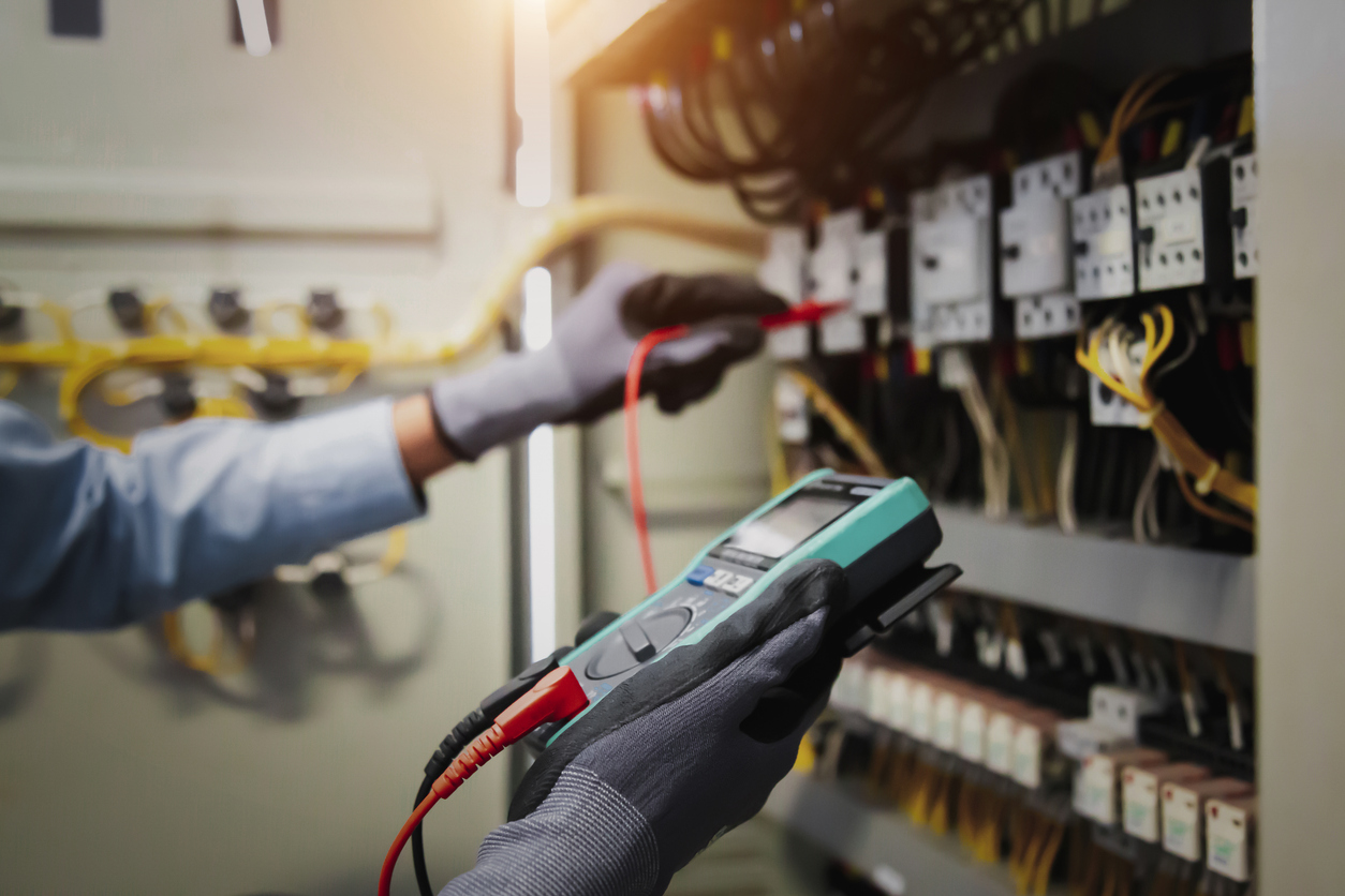 Building Your New Home? 5 Reasons Why Choosing the Right Electrical Contractor Matters